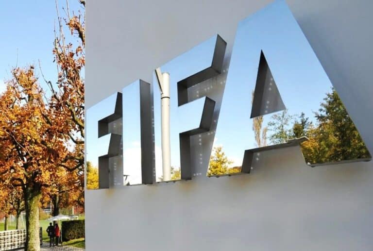 الفيفا يرد على الشكوى المصرية ويدرس إمكانية إعادة مباراة مصر والسنغال في التصفيات رد الفيفا على شكوى الاتحاد المصري بإعادة مباراة مصر والسنغال watanserb.com