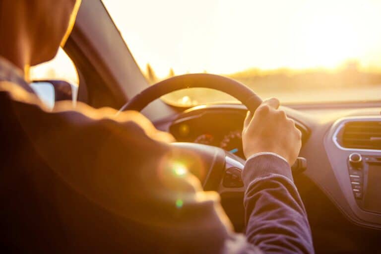 القيادة بسرعة عندما تكون السيارة باردة يهدر الوقود .. نصيحة لتوفير المال القيادة بسرعة مفرطة عندما تكون السيارة باردة يمكن أن يتسبب في إهدار الوقود watanserb.com