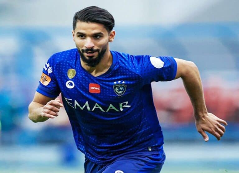 إصابة صالح الشهري تبعده أشهر طويلة عن الهلال السعودي watanserb.com