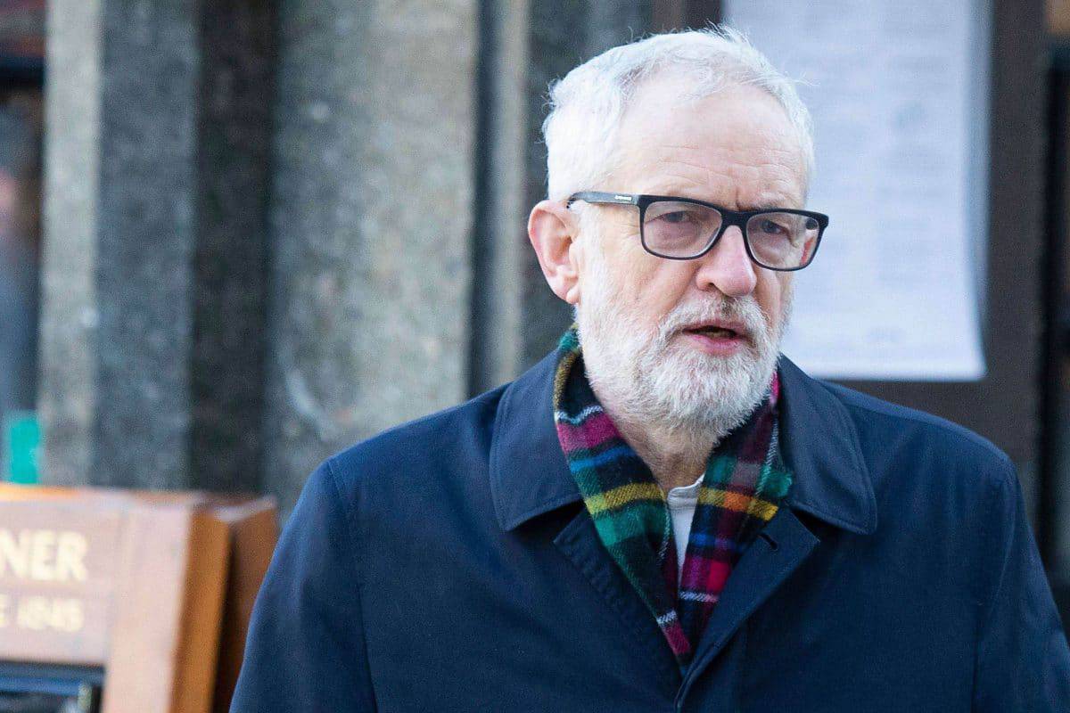 الإمارات دفعت شركة لمراقبة جيرمي كوربين