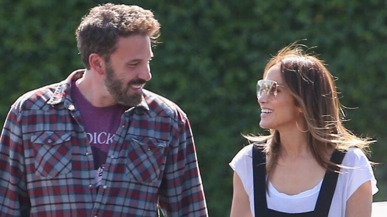 جينيفر لوبيز تتصرف بجنون وتريد حفل زفاف ملكي في هوليوود watanserb.com