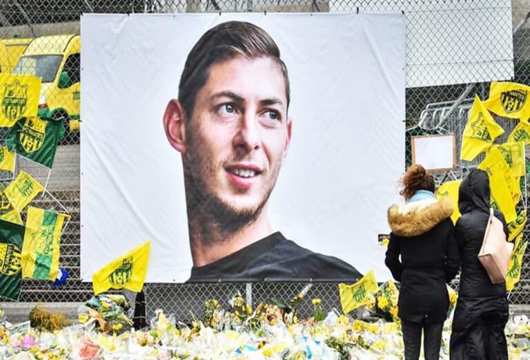 طلب كارديف سيتي من نادي نانت كتعويض عن وفاة لاعب قبل التوقيع معه watanserb.com