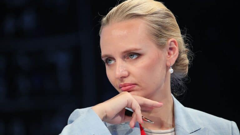 ماريا فورونتسوفا ابنة الرئيس الروسي بوتين watanserb.com