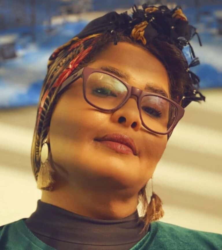 هيا الشعيبي بشوارب طويلة في رمضان! (شاهد) watanserb.com