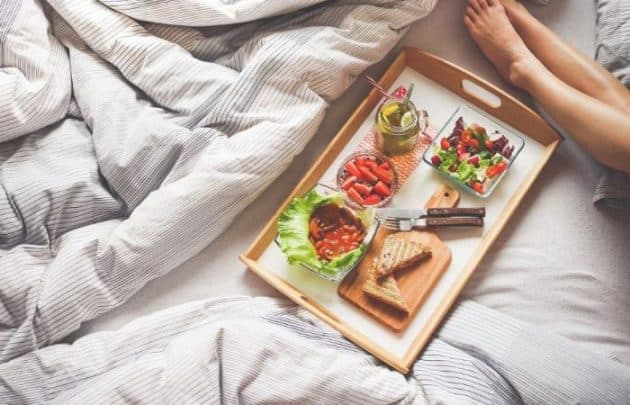 تناول وجبة الإفطار قبل الساعة 7 صباحاً لهذا السبب