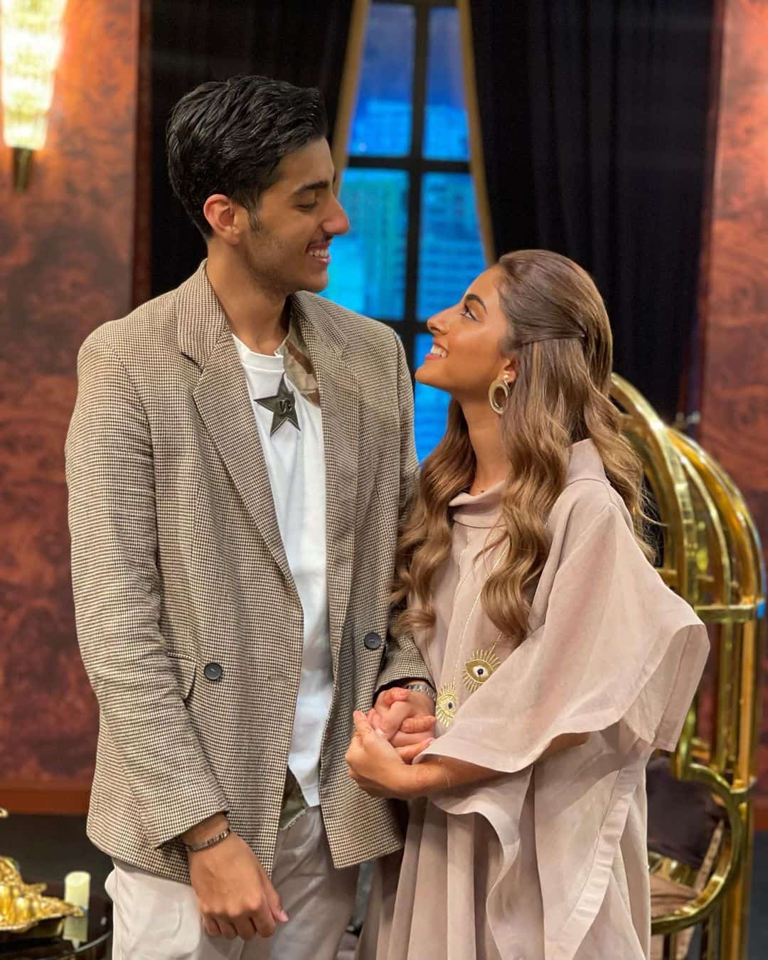 جود عزيز وطلال