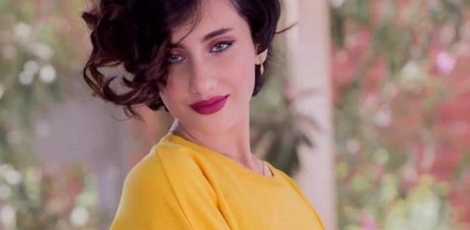 المشهورة السعودية “أثير الحلوة” تتخطّى حدود الجرأة بفيديو رقص فاضح! أثير الحلوة تؤدي وصلة رقص watanserb.com