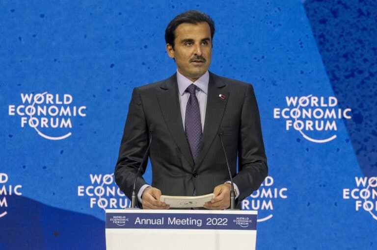 أمير قطر تميم بن حمد في مؤتمر دافوس watanserb.com