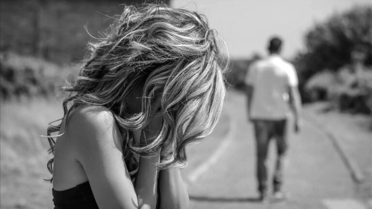 قلق انفصال الزوجين..7 علامات تشير إلى هذا الاضطراب watanserb.com