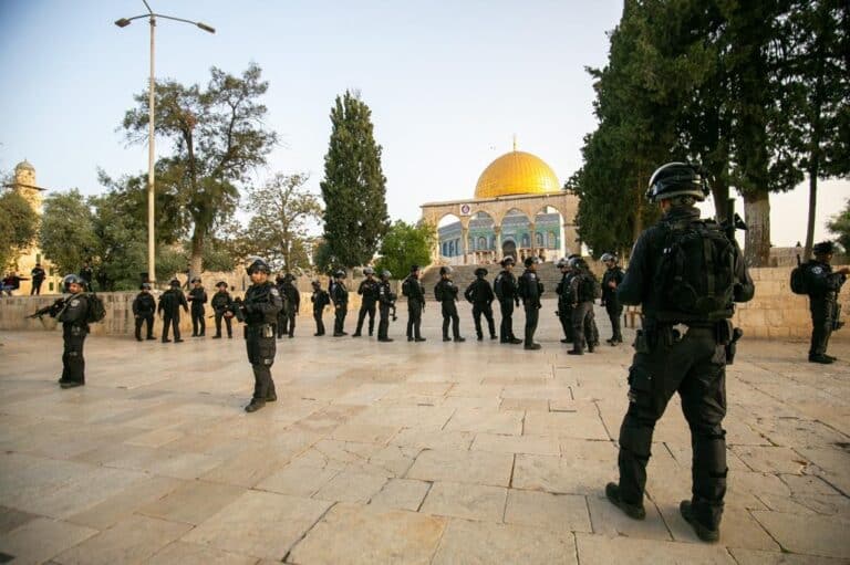 اقتحام المسجد الأقصى watanserb.com