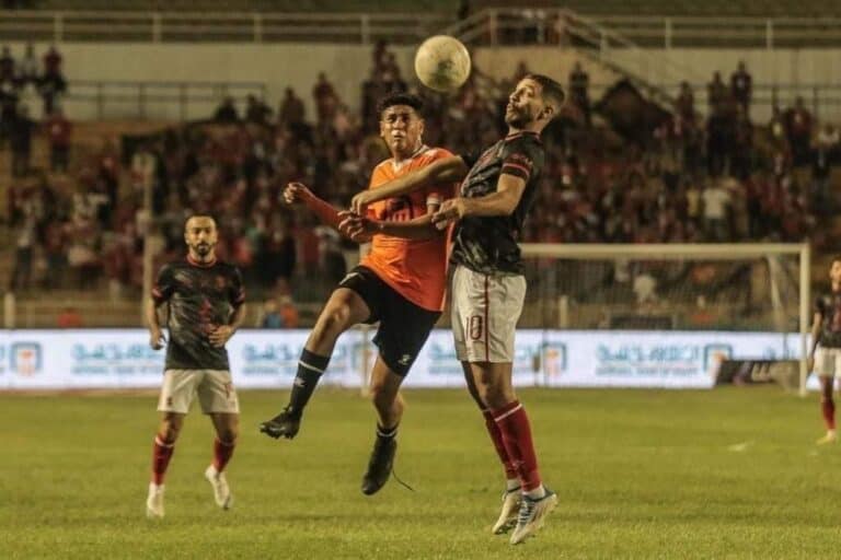 الأهلي يتعادل للمرة الثالثة على التوالي أمام البنك الأهلي (فيديو) مباراة الأهلي والبنك الأهلي في منافسات الدوري المصري watanserb.com