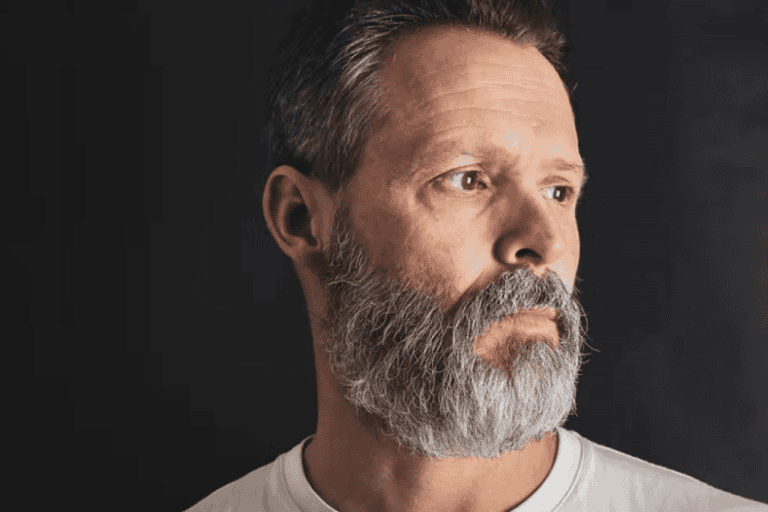 أزمة الخمسين عند الرجل watanserb.com