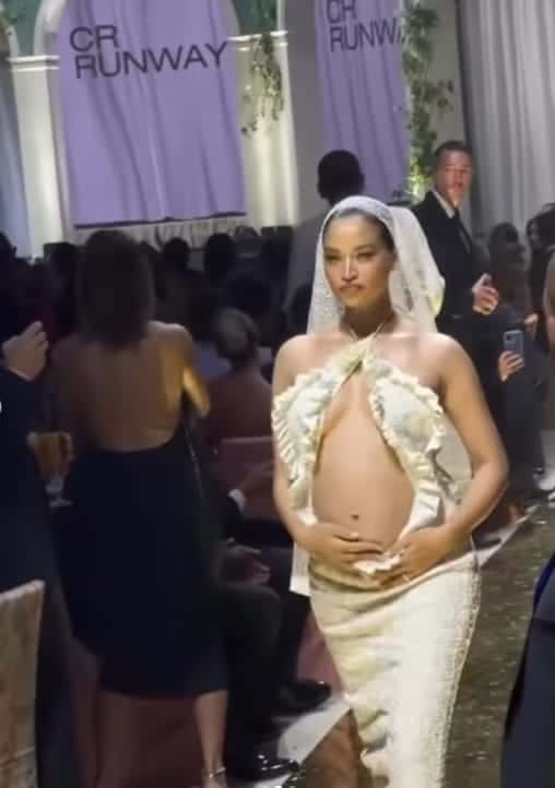 شانينا شايك