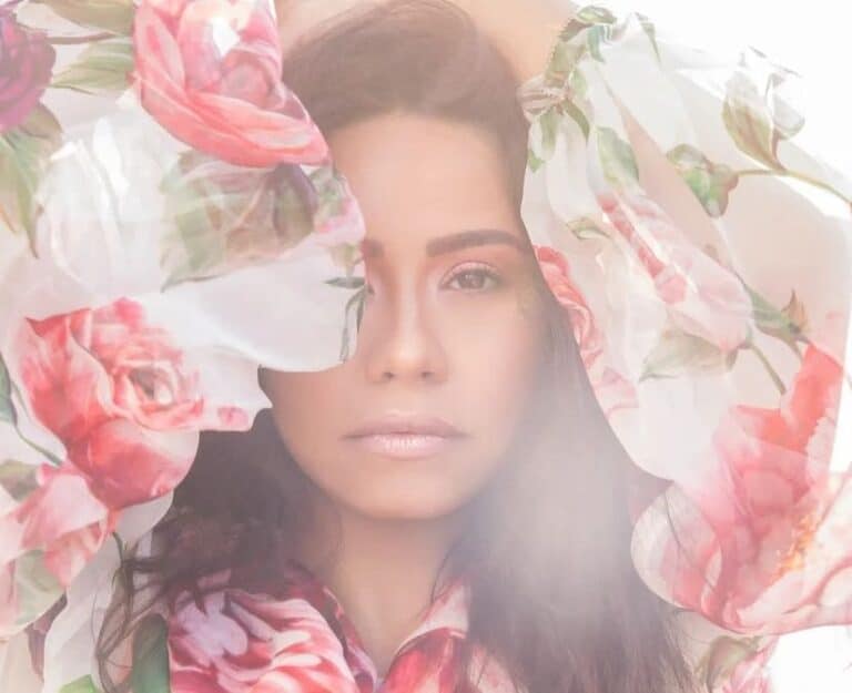 شيرين عبدالوهاب تكشف الكثير لجمهورها مباشرة: “لم أعد لحسام وفلسطين حلمي” شيرين عبدالوهاب تكشف الكثير لجمهورها مباشرة: "لم أعد لحسام وفلسطين حلمي" watanserb.com