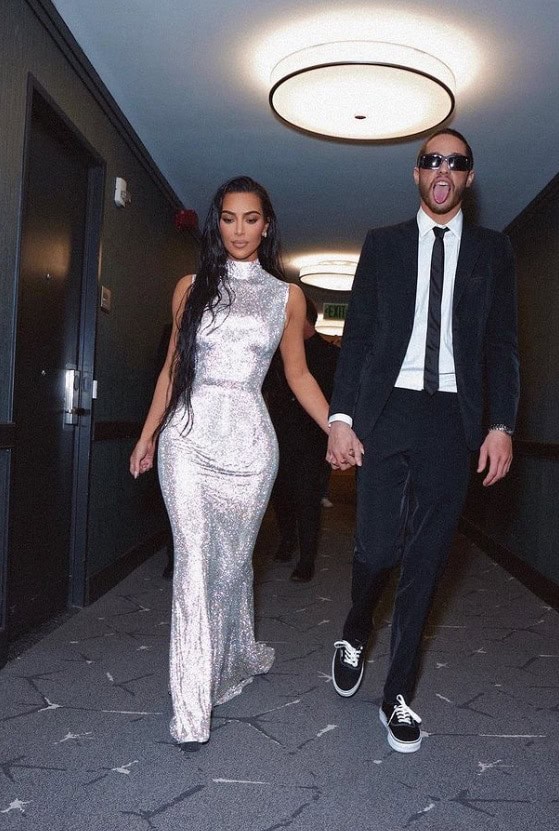 كيم كارداشيان وبيت ديفيدسون