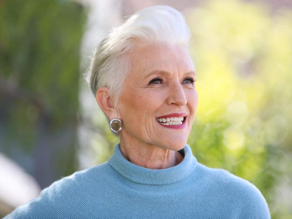 ماي ماسك والدة إيلون ماسك 