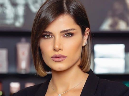 نبيلة عواد تشارك متابعيها صوراً من الجيم بإطلالة طبيعية أثناء ممارسة الرياضة مذيعة mtv بإطلالة مثيرة في الجيم! (شاهد) watanserb.com