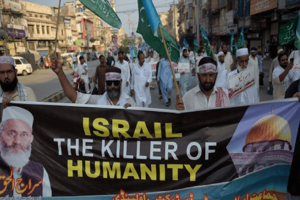 التلفزيون الباكستاني يطرد صحفيا متصهينا زار إسرائيل والتقى إسحاق هرتسوغ طرد صحفي باكستاني watanserb.com