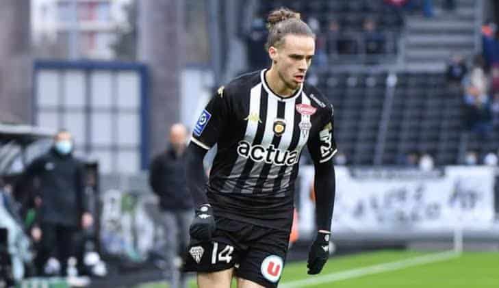 الجزائري بلال براهيمي 