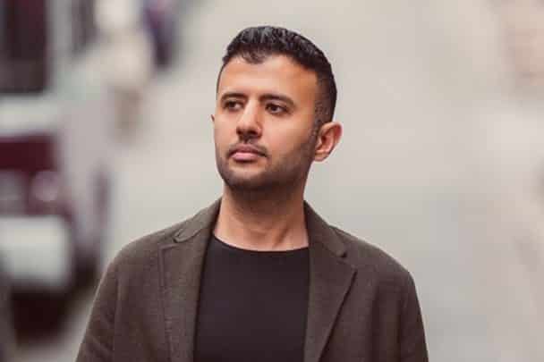 حمزة نمرة يطلق أغنية جديدة من الفلكلور العماني ويثير إعجاب العمانيين حمزة نمرة watanserb.com