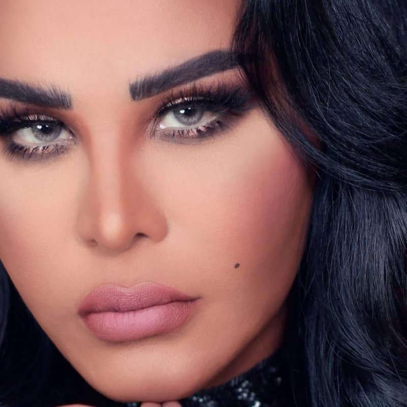 الفنانة أحلام