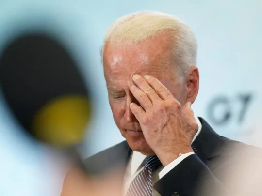 مذيع فوكس نيوز يكشف “أخبارا مجنونة” من مكتب بايدن.. هل يتلقى تعليمات؟ حالة بايدن الصحية watanserb.com