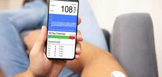 أجهزة مراقبة الجلوكوز المستمرة__الاستخدام والفوائد والآثار الجانبية