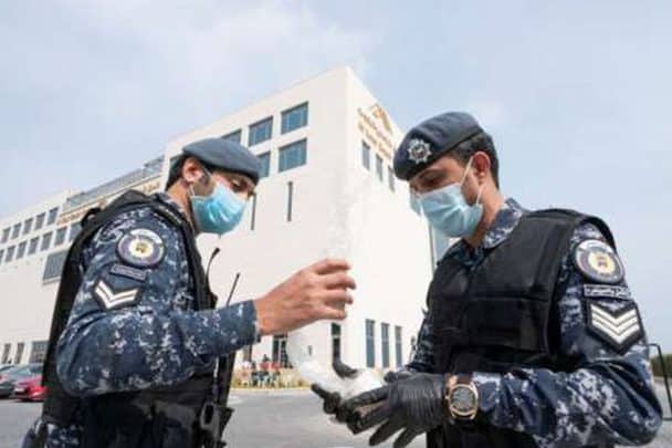 إظهار مصريون العورة والمخدرات في الكويت watanserb.com