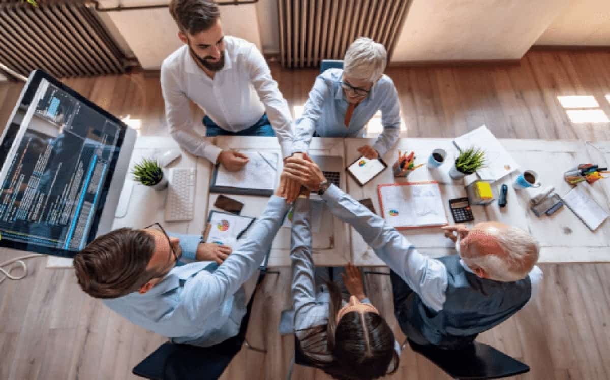 اختر الرفقة المناسبة