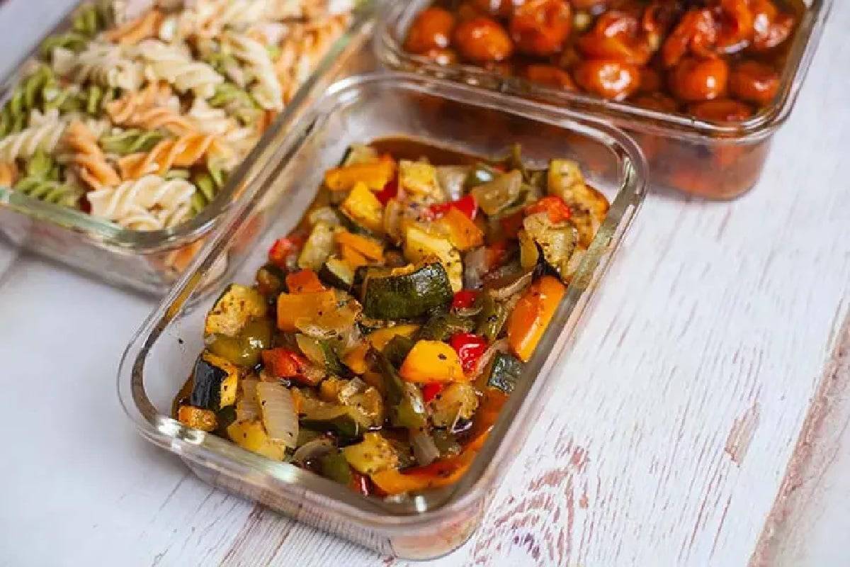 الأطعمة المطبوخة تبقي صامدة لبعض الأيام أكثر من الأكعمة الميئة