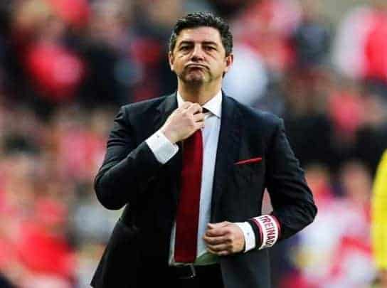 حقيقة تولي روي فيتوريا تدريب الأهلي المصري خلفاً لموسيماني حقيقة تعاقد روي فيتوريا مع الأهلي المصري watanserb.com