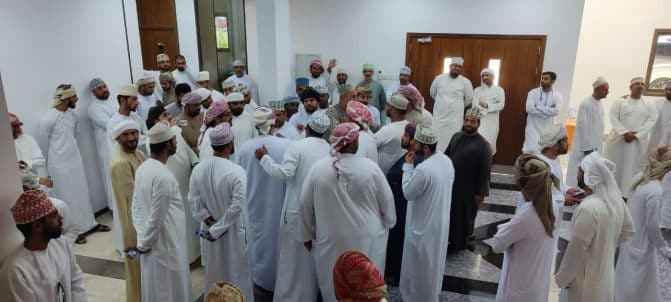 ما قصة تسريح عمال شركة حديد صحار التي أغضبت العُمانيين! تسريح موظفين من شركة حديد صحار watanserb.com