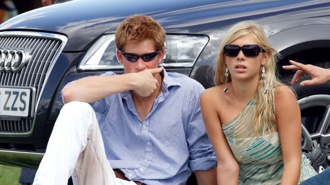 تشيلسي ديفي حبيبة الأمير هاري السابقة watanserb.com