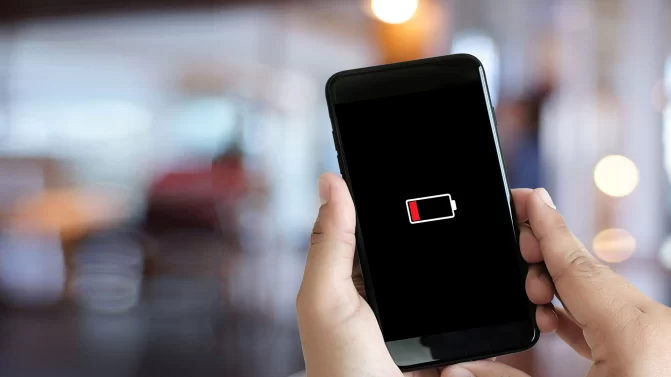 ميزة في هواتف الأيفون تتلف البطارية watanserb.com