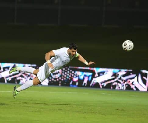 بعد هبوط أهلي جدة .. عمر السومة خارج قلعة الكؤوس رحيل السوري عمر السومة عن أهلي جدة السعودي watanserb.com