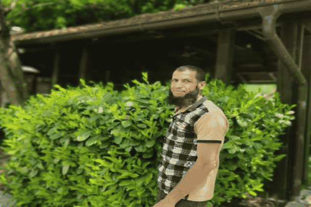 آخر رسالة من العماني فوزي الرواحي watanserb.com