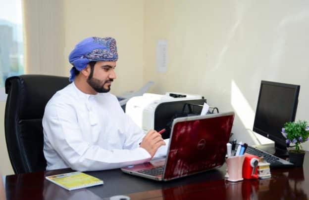 براءة المختار الهنائي.. أول ظهور للصحفي العماني والكشف عن “الجندي المجهول” بالقضية براءة المختار الهنائي watanserb.com