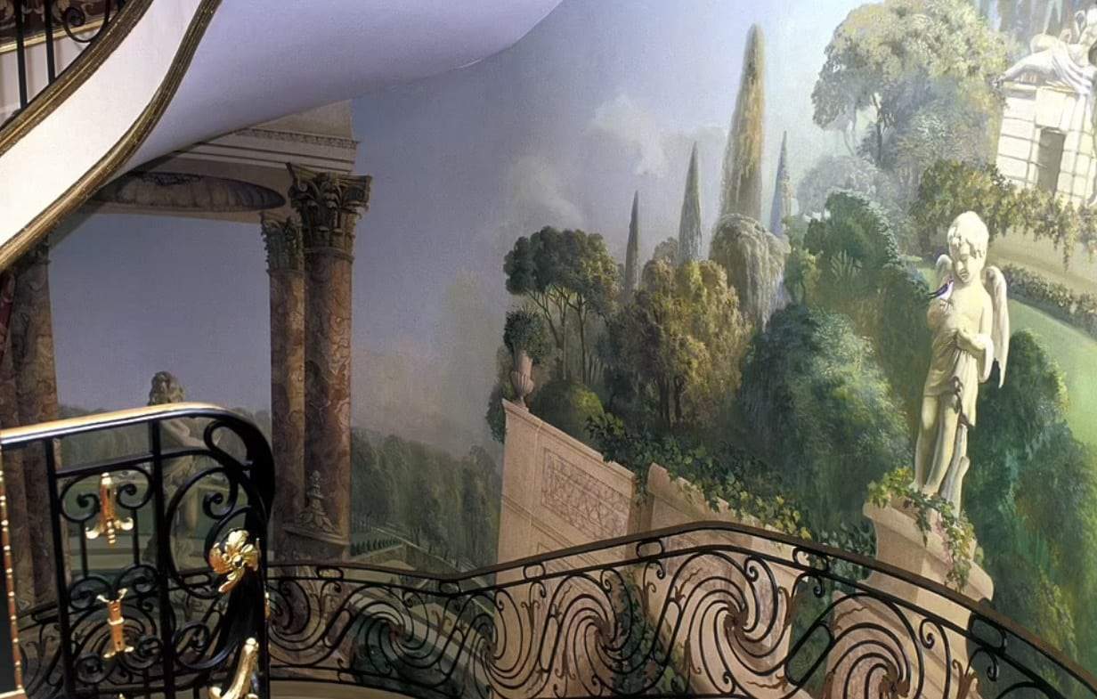 درج منزل إيفانا المكون من سبعة طوابق