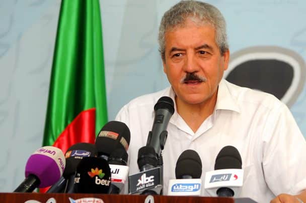 فضيحة صحيفة “الشعب” الجزائرية.. المنتخب المغربي يطيح بمديرها العام (شاهد) إقالة مصطفى هميسي watanserb.com