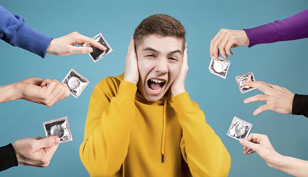 الشباب يقلدون السلوكيات الجنسية التي يرونها في المواد الإباحية ويكيفونها دون وعي