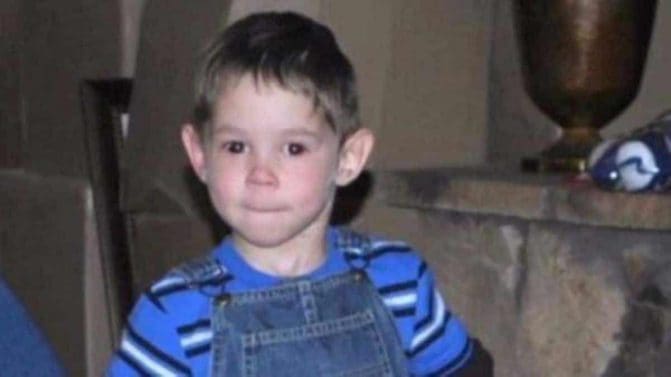 الطفل المُتبنى watanserb.com