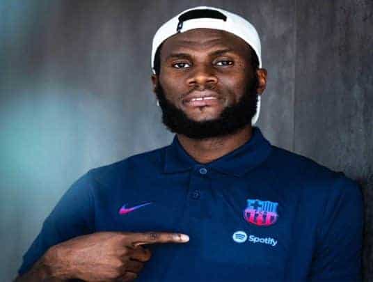 فرانك كيسي يعلق بعد التوقيع مع نادي برشلونة watanserb.com