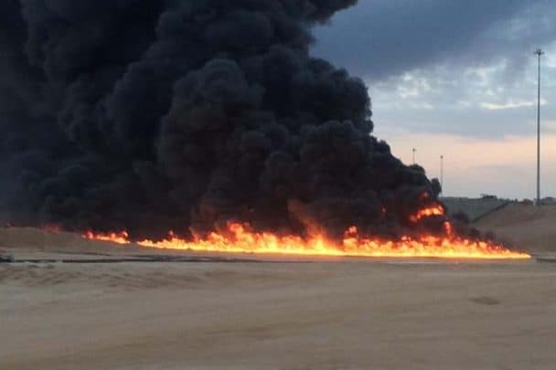 حسابات إماراتية تنشر فيديو لانفجار أنبوب نفط بسلطنة عمان وتكشف الحقائق الخفية انفجار أنبوب نفط watanserb.com