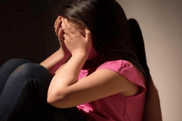 جريمة بشعة تهز العراق.. يقتل زوجته ويعتدي بوحشية على ابنته ثم يحرق المنزل watanserb.com