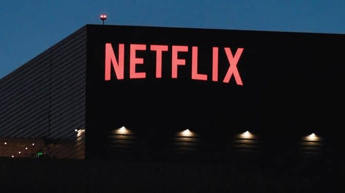 لماذا فقدت نتفليكس نحو مليون مشترك خلال عام 2022؟ تراجع عدد مشتركين نتفليكس watanserb.com