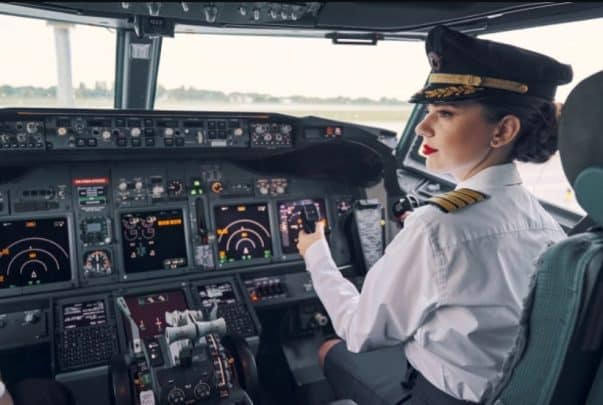 أخطاء كبيرة يرتكبها الركاب على متن الطائرة watanserb.com