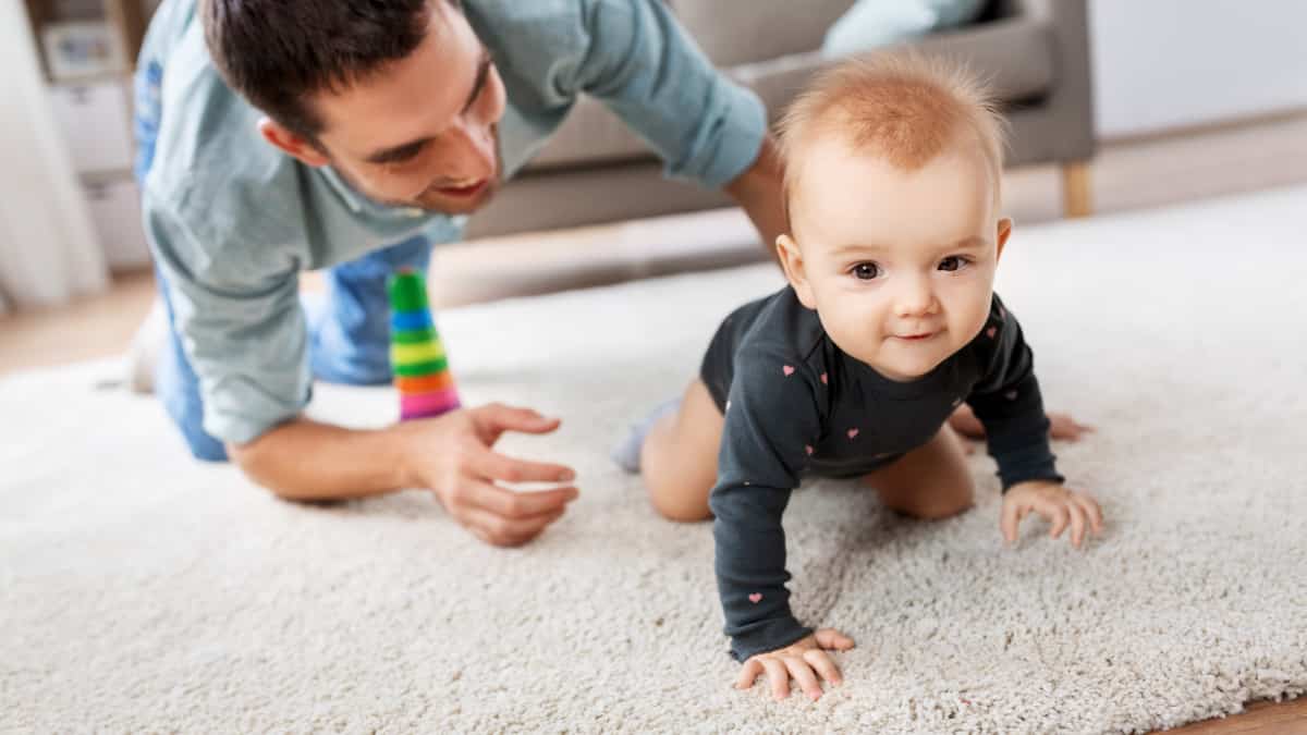 ظهور والد الطفل البيولوجي فجأة