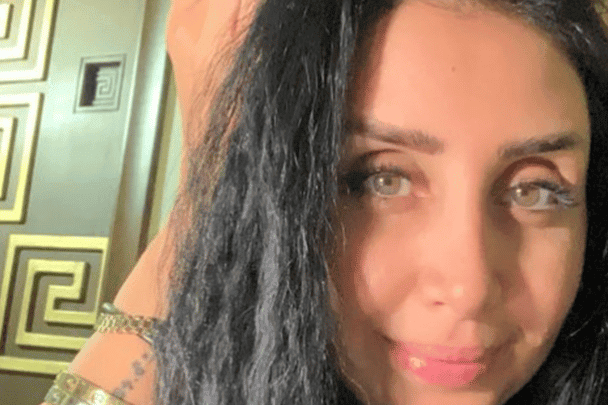 رانيا زنون المذيعة السورية تنتقل للعمل في قناة فرانس 24 بعد سنوات من التشبيح رانيا زنون إلى فرانس24 watanserb.com