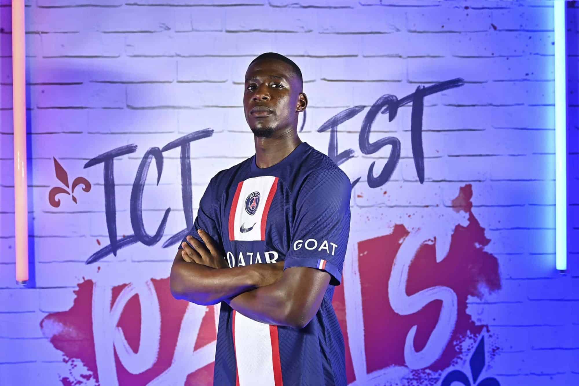 باريس سان جيرمان يوقع مع الفرنسي موكيلي watanserb.com