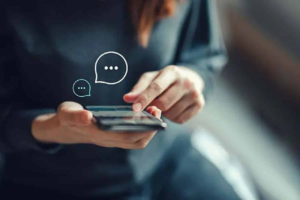 واتساب يضيف علامة زرقاء ثالثة حتى لا تُلتقط لك لقطة شاشة لبياناتك الخاصة